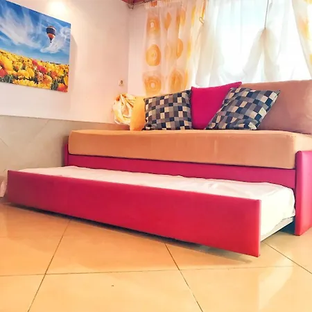 Apartment Elpis 2 *